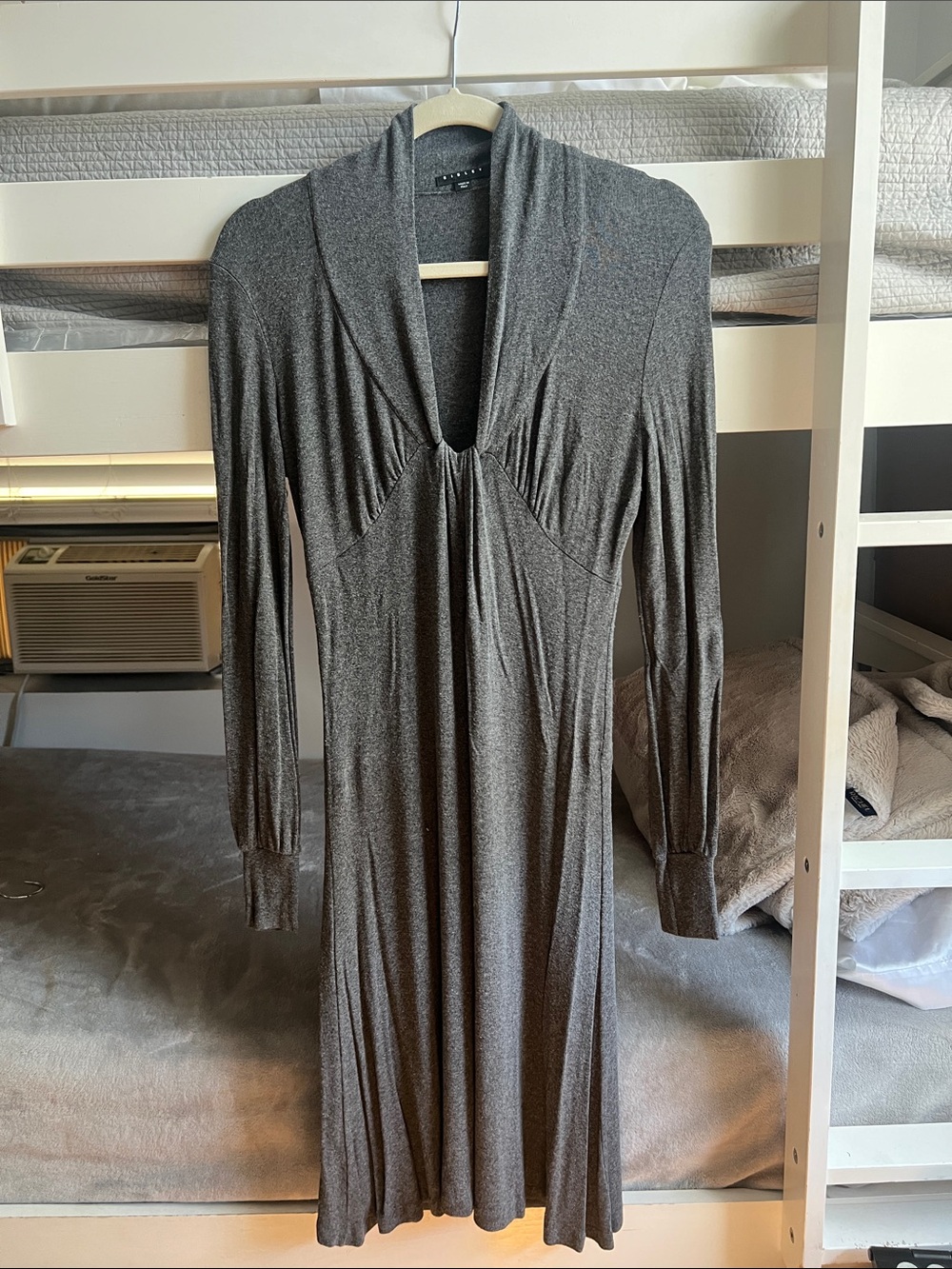 Sisley Charcoal Gray Long-Sleeve V-Neck Knit Dress